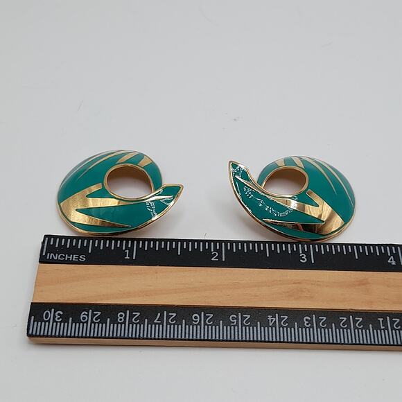 Vintage L. Bott Enamel Earrings, Clip On, Gold Tone, 1980s - Picture 8 of 11